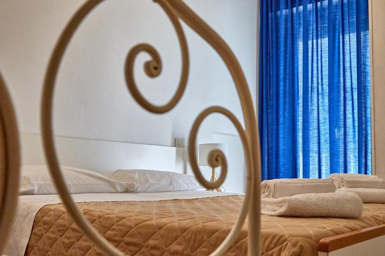 Hotel Spring Rimini Eksteriør bilde